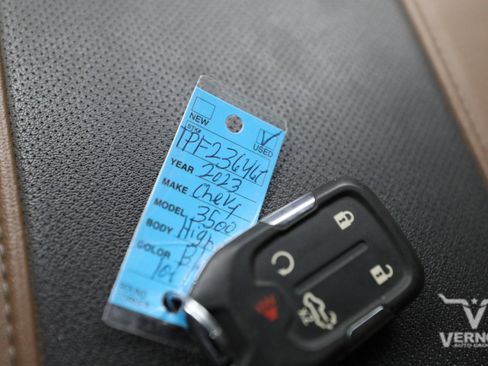 Used 2023 Chevrolet Silverado 3500 High Country w/ LPO, Hitch Package image 13