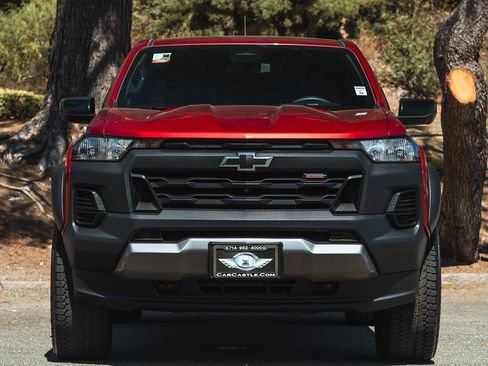 Used 2023 Chevrolet Colorado Trail Boss w/ LPO, Dark Essentials Package image 7