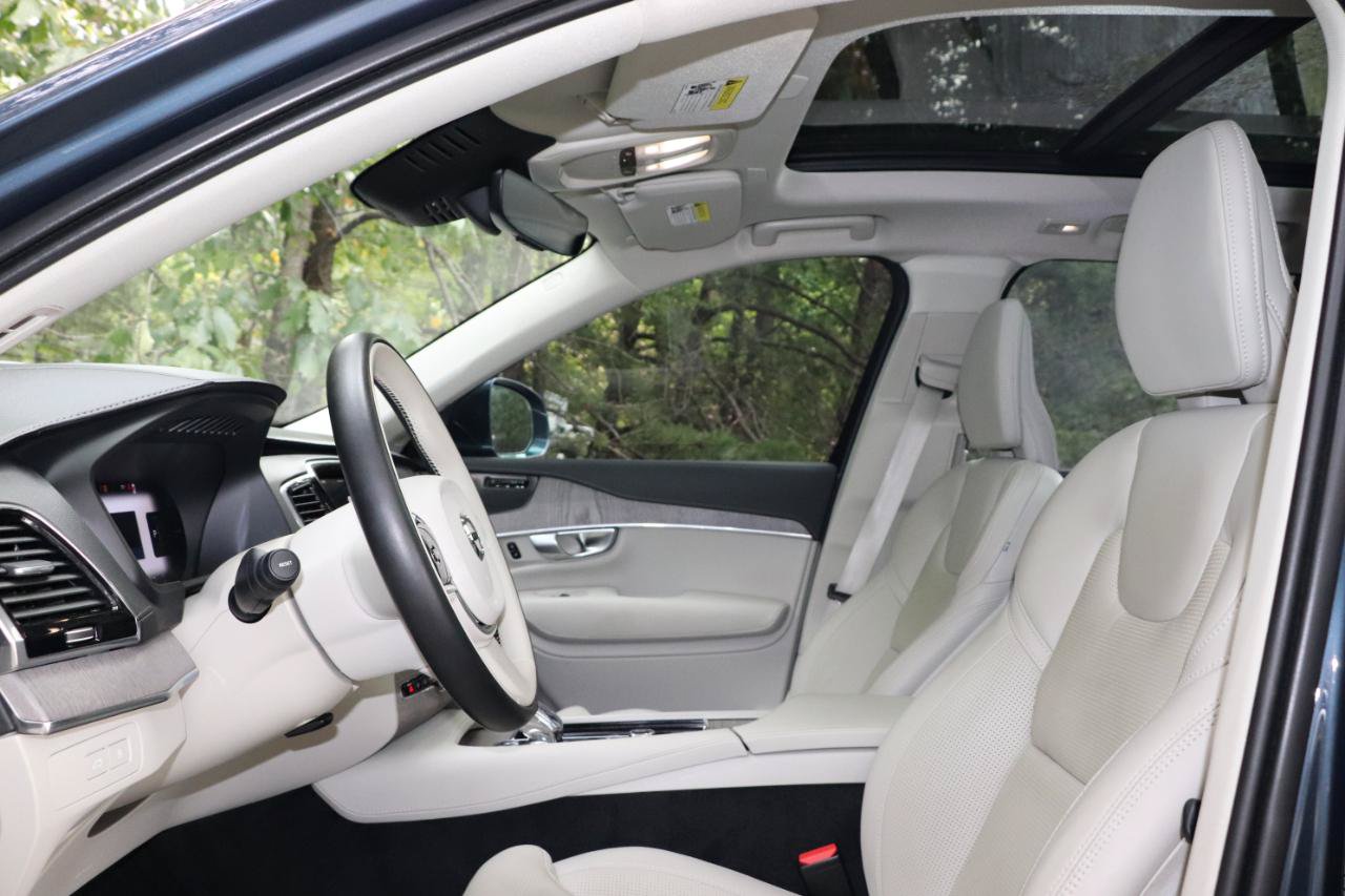 Used 2024 Volvo XC90 T8 Ultimate w/ Protection Package Premier AWD/4WD image 11