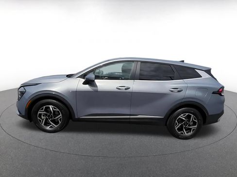 Used 2025 Kia Sportage LX FWD image 8