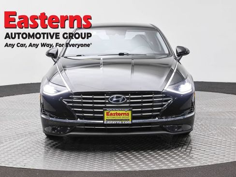 Used 2022 Hyundai Sonata Blue FWD image 2