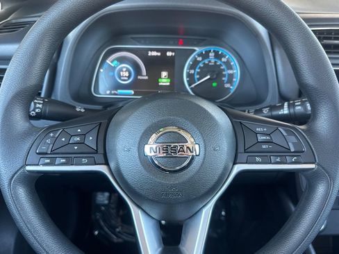 Used 2022 Nissan Leaf S FWD image 21