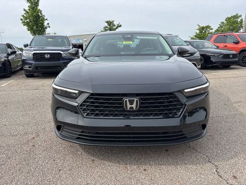 Used 2025 Honda Accord SE image 7