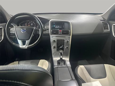 Used 2017 Volvo XC60 T5 Dynamic w/ Preferred Option Package AWD/4WD image 13