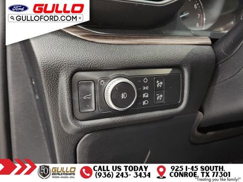 Used 2020 Ford Explorer Limited image 21