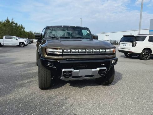 New 2025 GMC Hummer EV 3X w/ LPO, Dark Essentials Package image 37