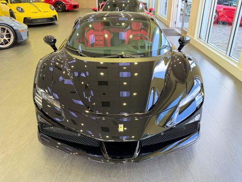 Used 2023 Ferrari SF90 Stradale AWD/4WD image 5