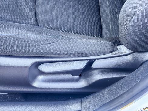 Used 2020 Toyota Corolla SE w/ Carpet Mat Package (TMS) image 23