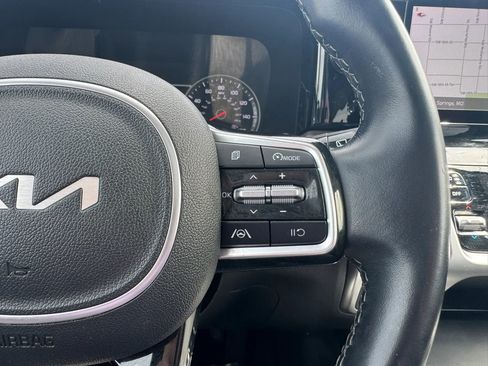 Used 2022 Kia Sorento S w/ Panoramic Sunroof Package image 24