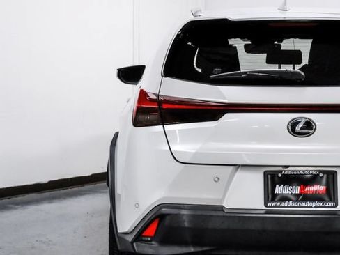 Used 2019 Lexus UX 200 w/ Premium Package FWD image 58