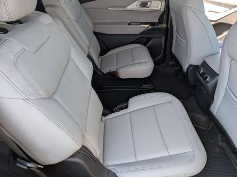 New 2026 Ford Explorer Active w/ Active Comfort Package AWD/4WD image 22