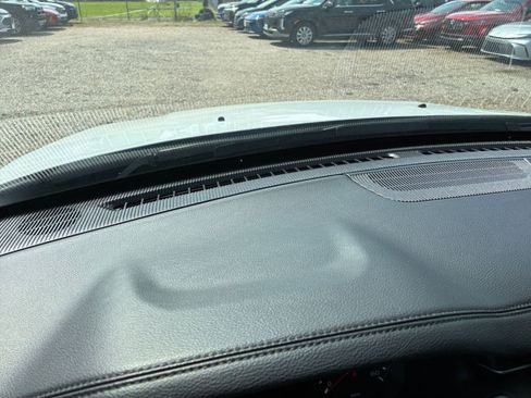 Used 2025 Jeep Compass Limited AWD/4WD image 32