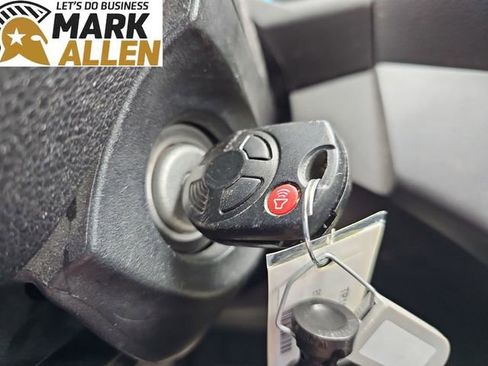 Used 2017 Ford Escape SE FWD image 16