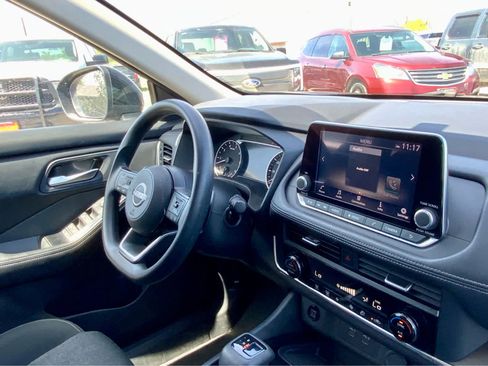 Used 2024 Nissan Rogue SV AWD/4WD image 37