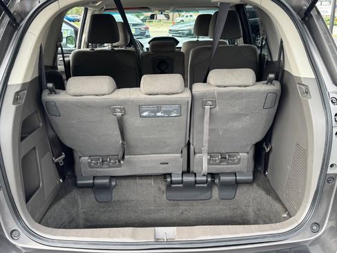 Used 2012 Honda Odyssey EX image 19