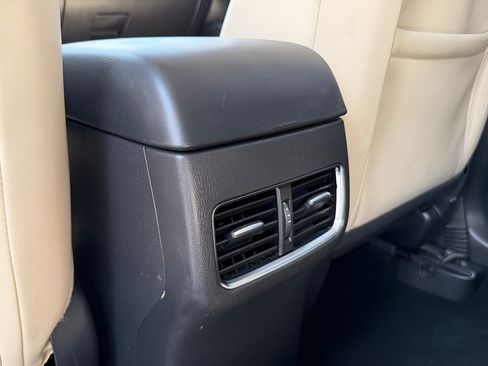 Used 2019 MAZDA CX-5 Touring FWD image 20