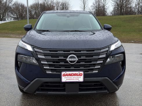 New 2026 Nissan Rogue SV AWD/4WD image 3