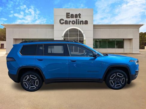 New 2026 Jeep Cherokee Laredo AWD/4WD image 2