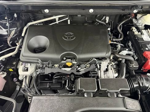 Used 2020 Toyota RAV4 LE w/ Carpet Mat Package FWD image 31