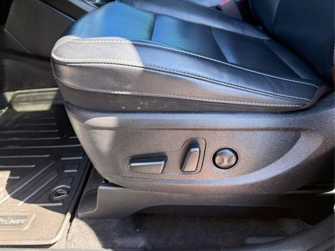 Used 2020 Kia Telluride S AWD/4WD image 23