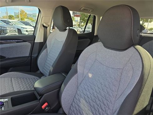 New 2026 Volkswagen Tiguan S image 12