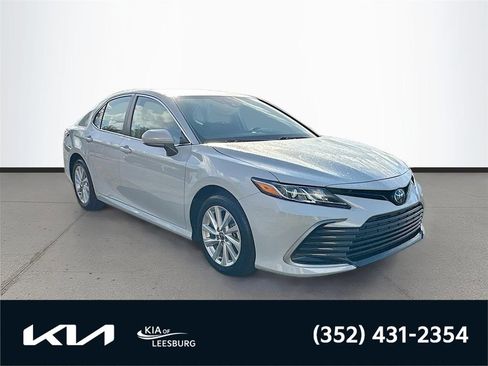Used 2023 Toyota Camry LE image 1