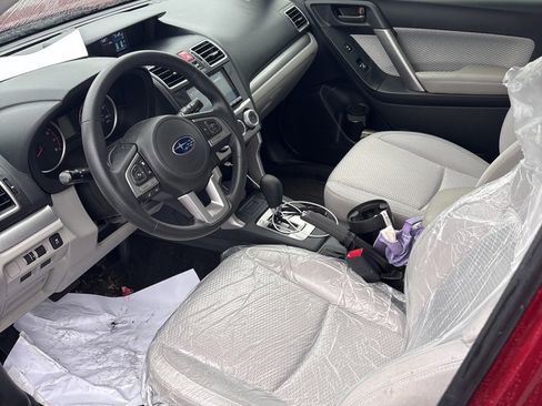 Used 2017 Subaru Forester 2.5i w/ Alloy Wheel Package image 3