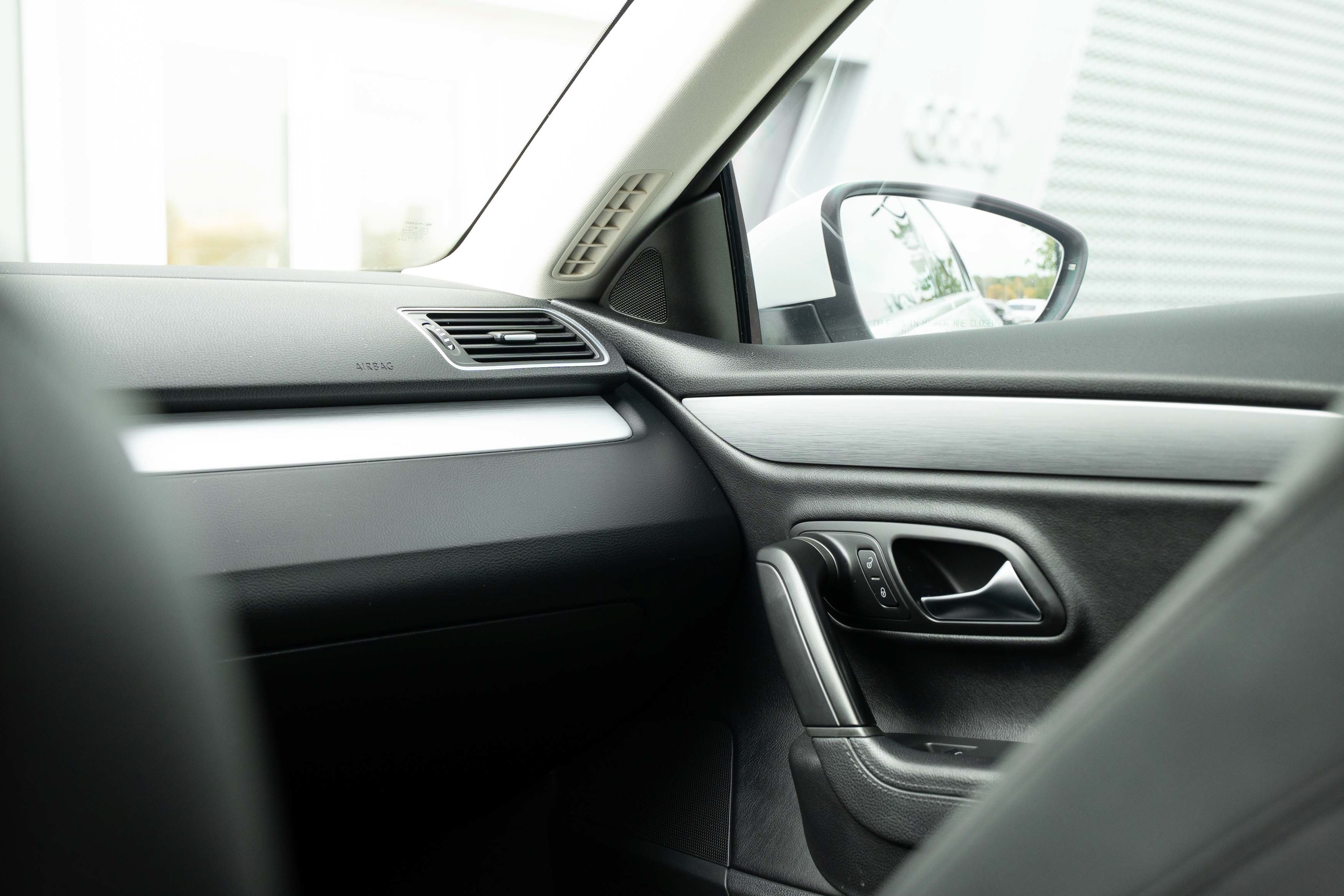 Used 2013 Volkswagen CC Sport FWD image 14