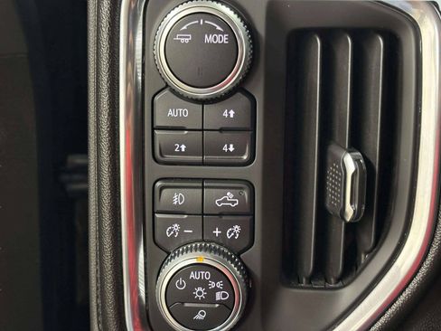 Used 2020 GMC Sierra 1500 SLT w/ SLT Premium Plus Package AWD/4WD image 30