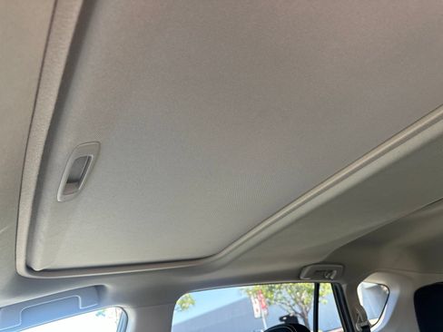 Used 2018 Toyota RAV4 XLE AWD/4WD image 11