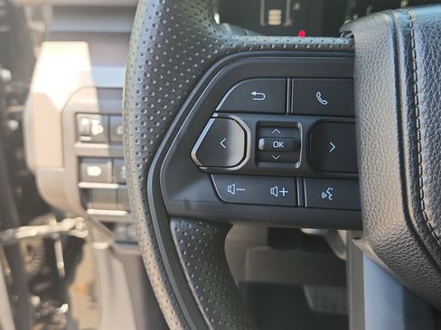 Certified 2024 Toyota Tacoma SR5 AWD/4WD image 21