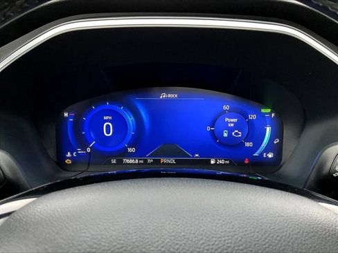 Used 2022 Ford Escape Titanium AWD/4WD image 17