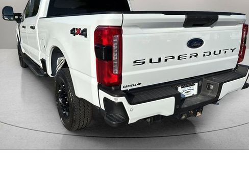 Used 2024 Ford F250 XL w/ STX Appearance Package AWD/4WD image 11