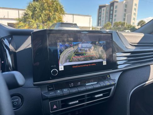 Used 2025 Toyota Camry LE image 17