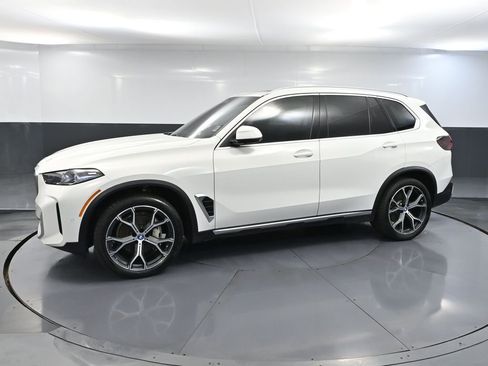 Used 2024 BMW X5 xDrive40i AWD/4WD image 10