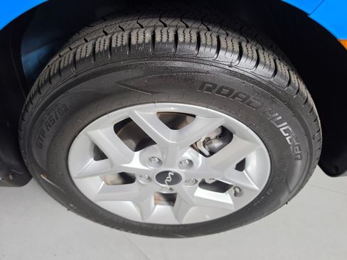 Used 2025 Kia Soul S FWD image 12