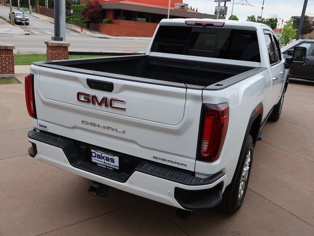 Used 2022 GMC Sierra 3500 Denali AWD/4WD image 6