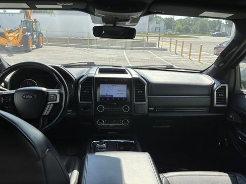 Used 2021 Ford Expedition Limited AWD/4WD image 46