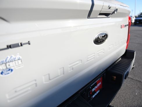 New 2026 Ford F250 Lariat w/ Black Appearance Package image 17