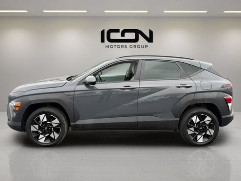 Used 2025 Hyundai Kona SEL AWD/4WD image 2