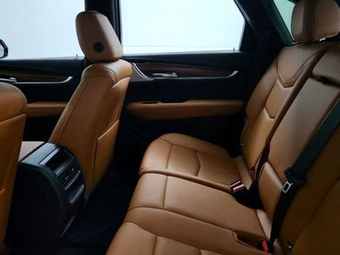 Certified 2023 Cadillac XT5 Premium Luxury image 18