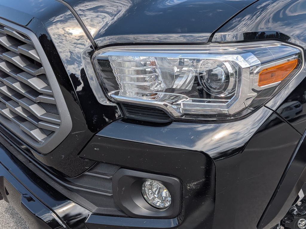 Used 2023 Toyota Tacoma TRD Sport RWD image 6