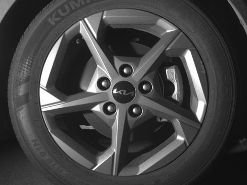 Used 2025 Kia K4 LXS image 13