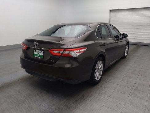 Used 2018 Toyota Camry LE FWD image 9