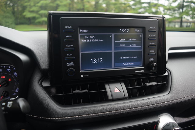 Used 2020 Toyota RAV4 XLE w/ Convenience Package FWD image 9