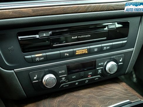 Used 2018 Audi S6 Prestige w/ Prestige Package image 17