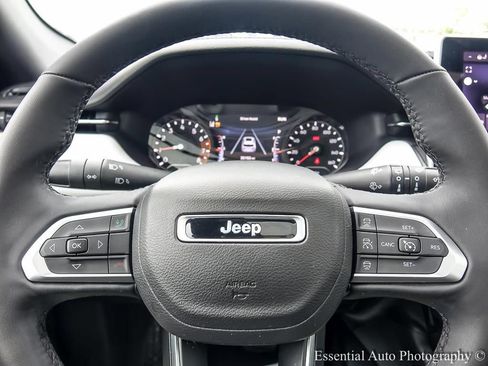 Used 2023 Jeep Compass Limited w/ Sun and Sound Group AWD/4WD image 16