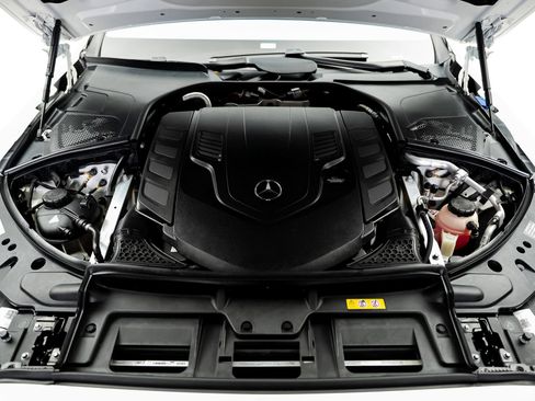 Used 2023 Mercedes-Benz S 580 4MATIC Sedan w/ AMG Line image 57