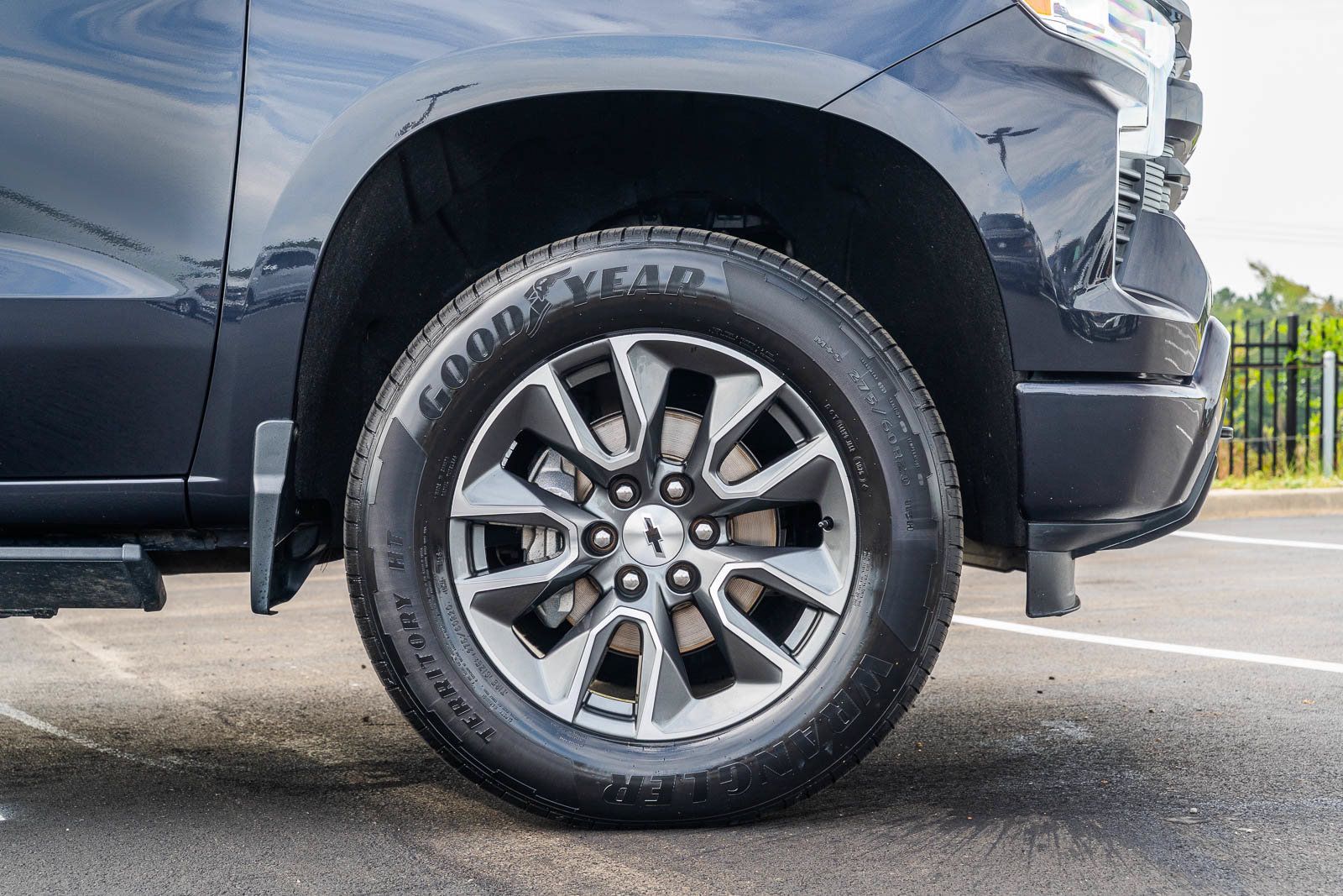 Used 2022 Chevrolet Silverado 1500 RST w/ Convenience Package II AWD/4WD image 9