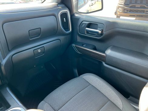 Certified 2022 Chevrolet Silverado 1500 LT Trail Boss w/ Safety Package image 11